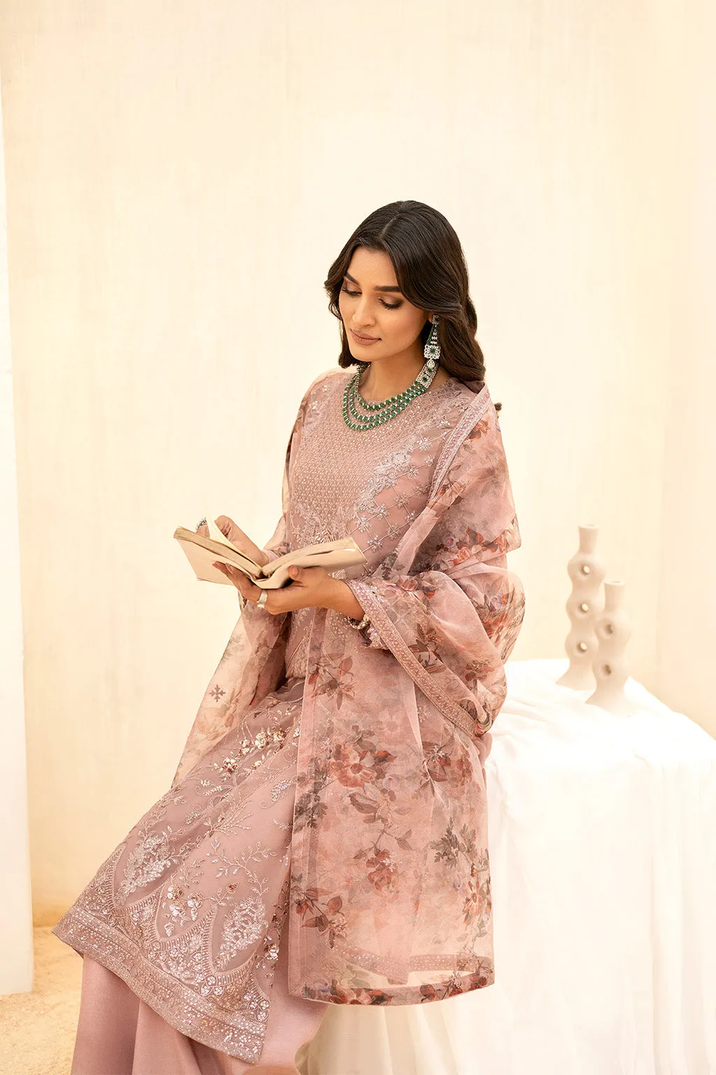 IZNiK Chinon Luxury Chiffon Formal Collection – CC-01 Kayra