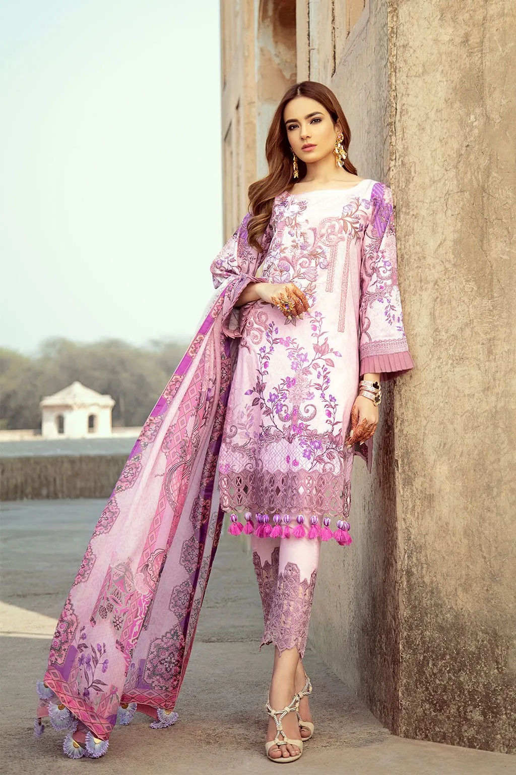 Ramsha Luxury Lawn Collection 2020 – C-209