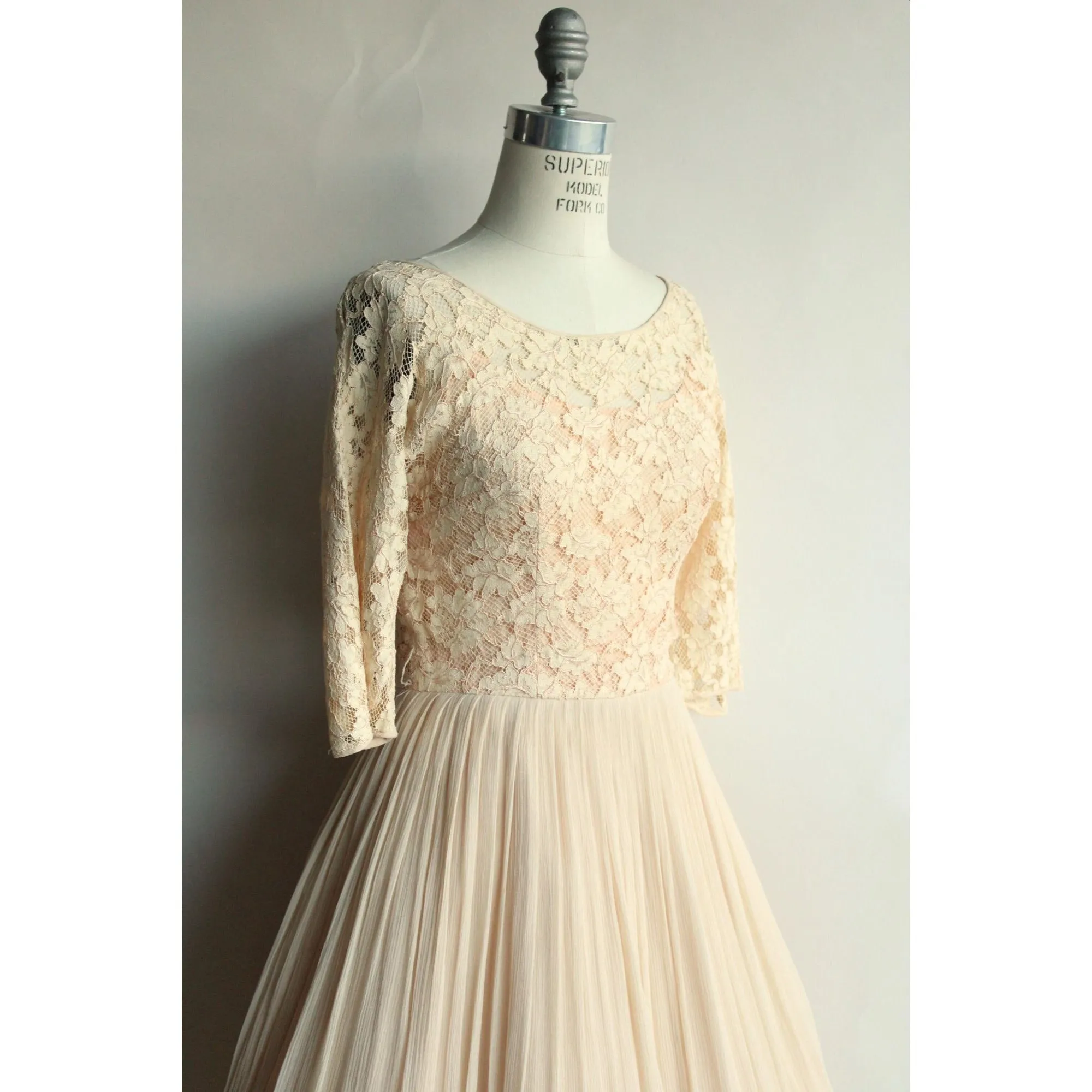 Vintage 1960s Fit and Flare Ivory Illusion Lace And Chiffon Dress